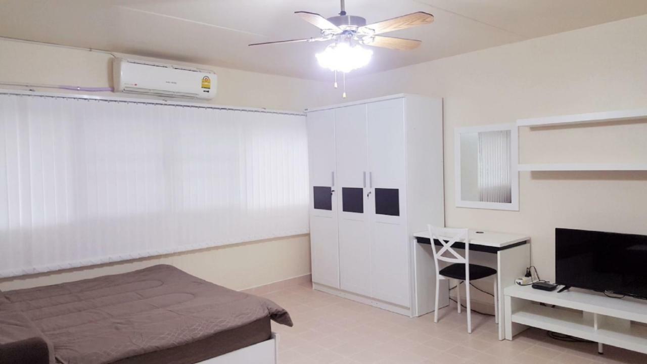 Condo C2 Impact Nonthaburi Eksteriør billede