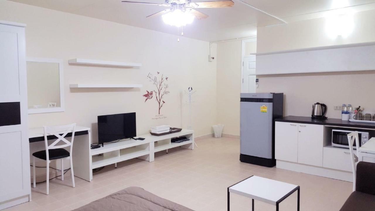 Condo C2 Impact Nonthaburi Eksteriør billede